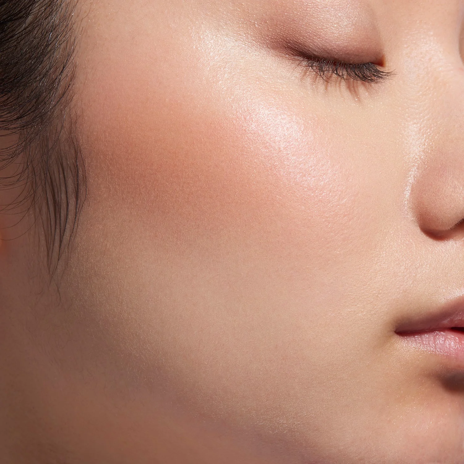 Lunasol Coloring Sheer Cheeks (Glow) - Image 6