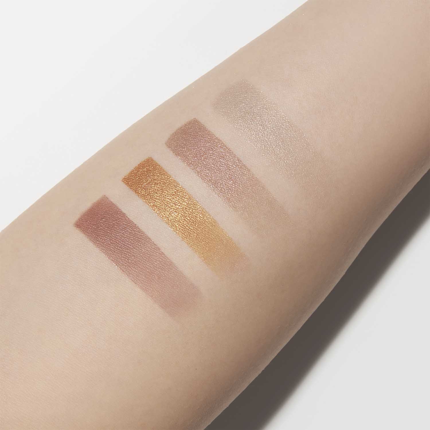 Lunasol Eye Coloration - Image 13