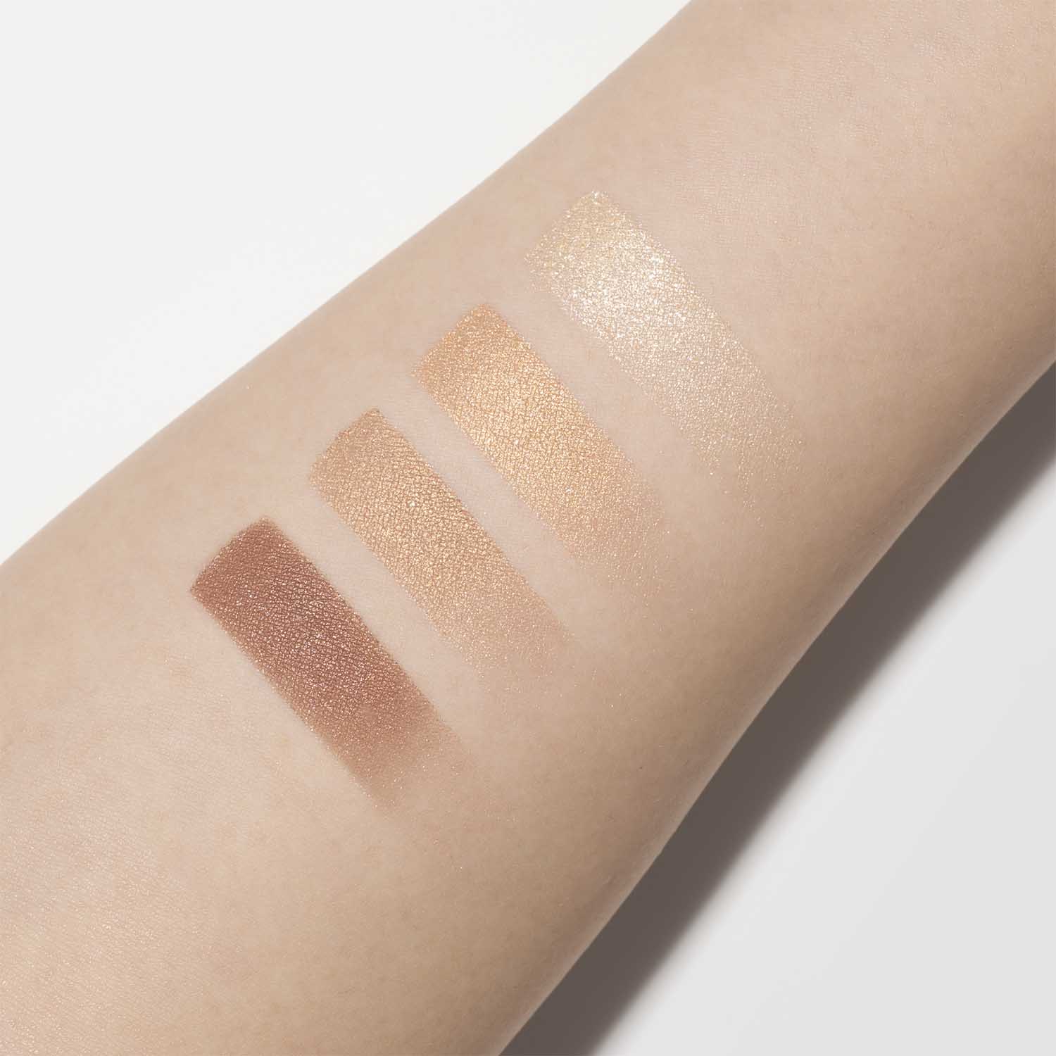 Lunasol Skin Modeling Eyes - Image 7