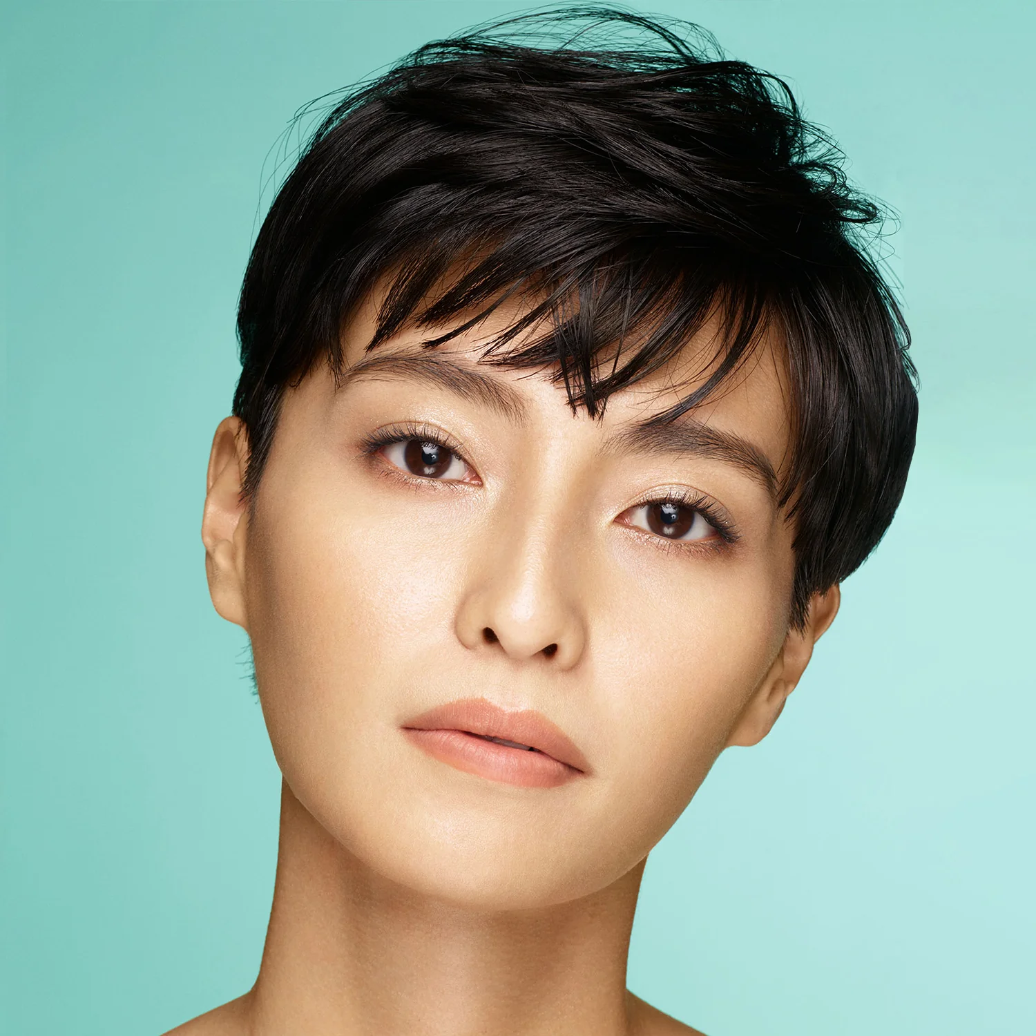 Suqqu Glow Powder Foundation Compact - Image 4